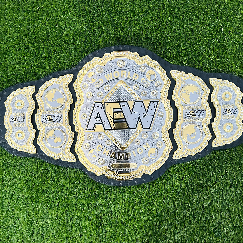 AEW World Heavyweight Championship Replica Title Belt Diecast.